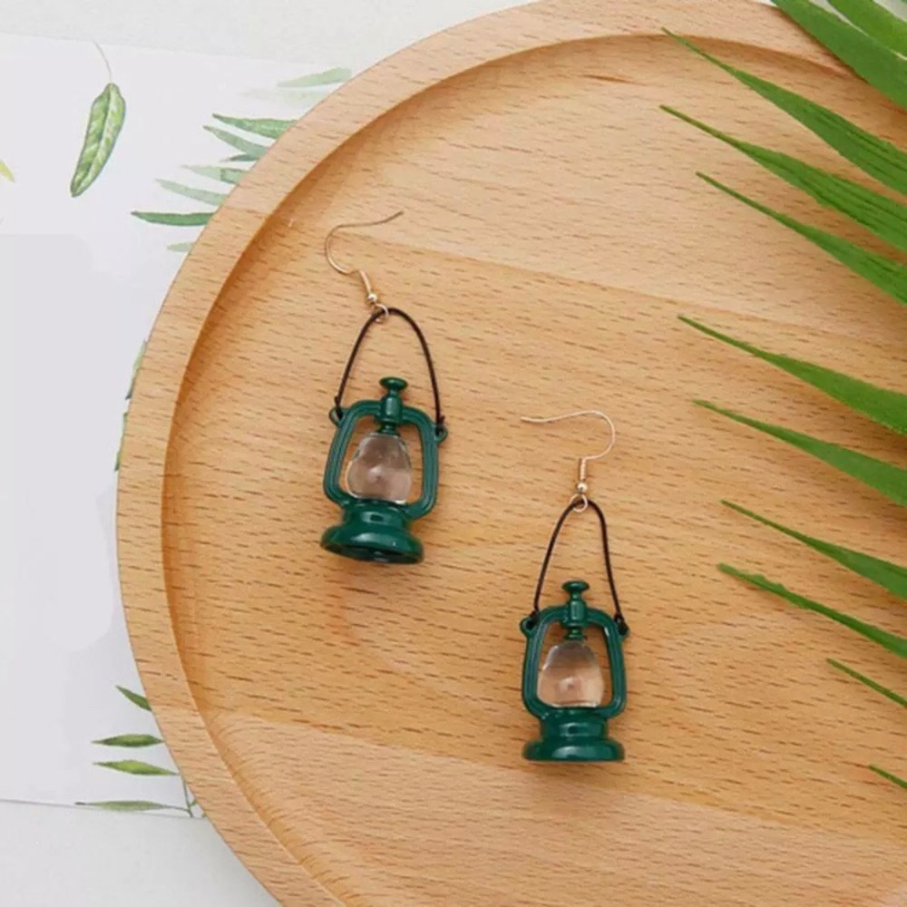 🏕Lantern camping dangle earrings NWT unique🏕 - Picture 4 of 6